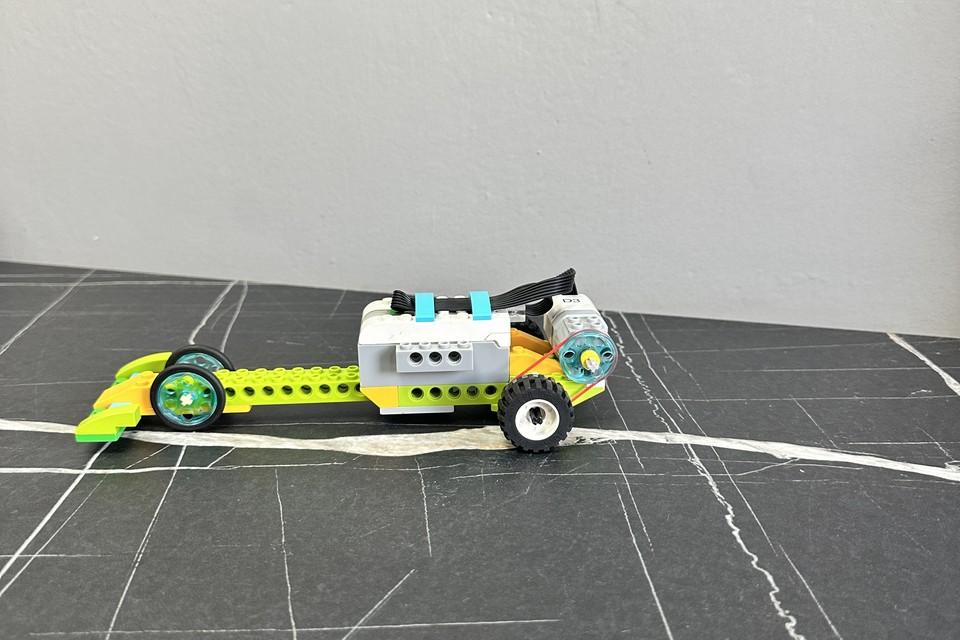 LEGO® Education SPIKE™ Prime — pokročilá stavebnice pro starší děti